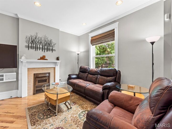 Property Photo:  4233 Botanical Avenue  MO 63110 