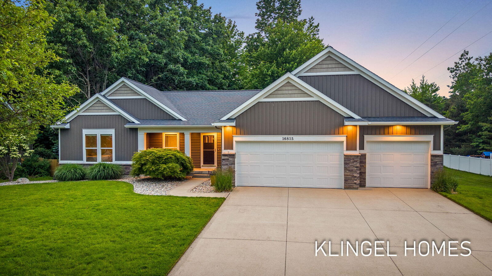 Property Photo:  16815 Watersedge Drive  MI 49417 