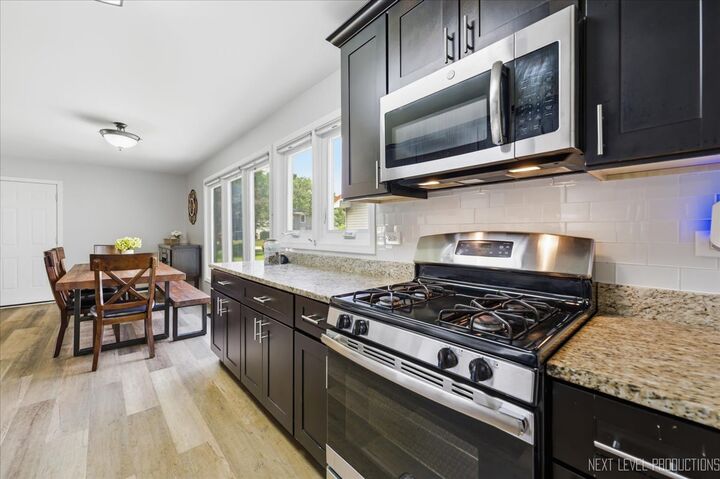 Property Photo:  2020 Carling Road  IL 60169 