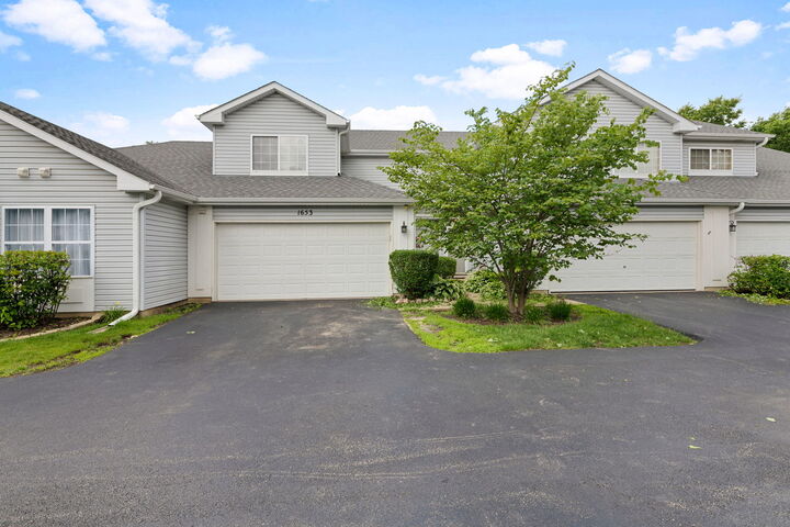 Property Photo:  1653 Waterford Road  IL 60542 