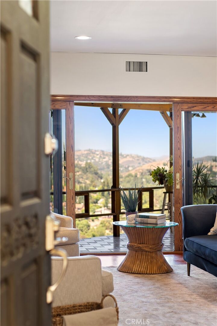 Property Photo: 4535 San Blas CA 91364