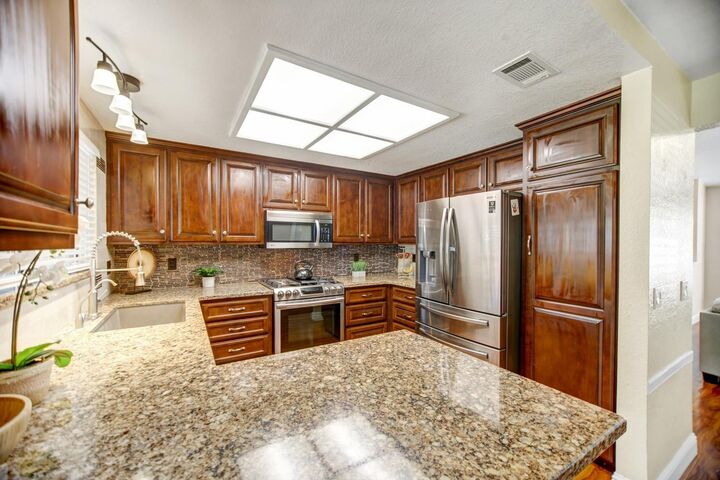 Property Photo:  109 Cherri Lynn Avenue  CA 95673 