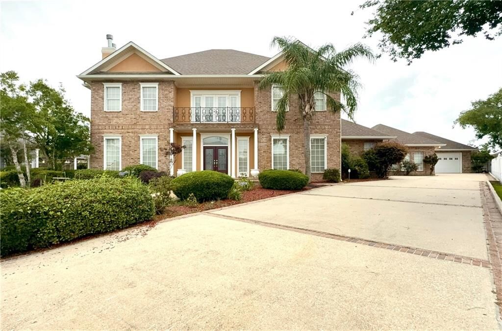 Property Photo:  5 Asterbrook Court  LA 70058 