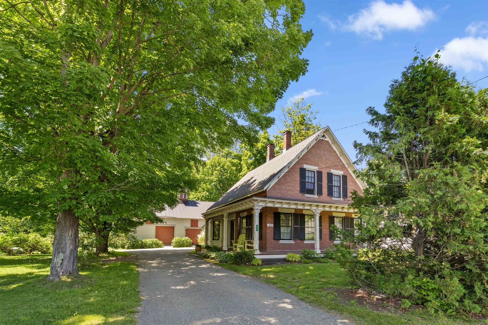 Property Photo:  295 North Main Street  VT 05033 