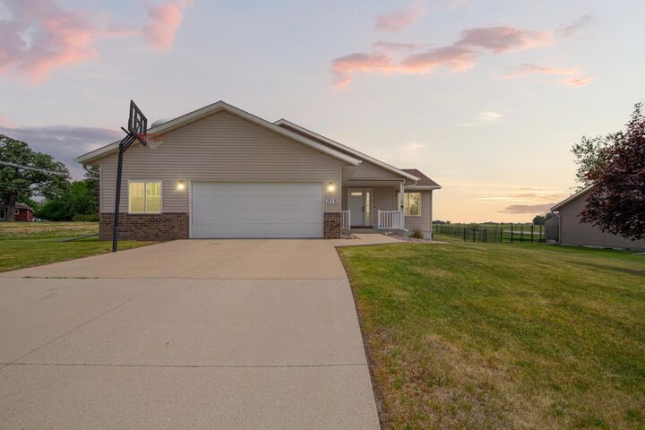 Property Photo:  315 Hazeltine Avenue NE  MN 55060 