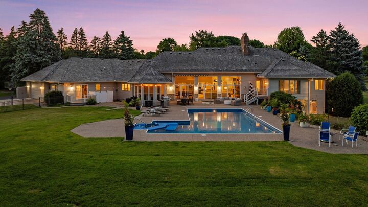 Property Photo:  1615 Northridge Drive  MN 55391 