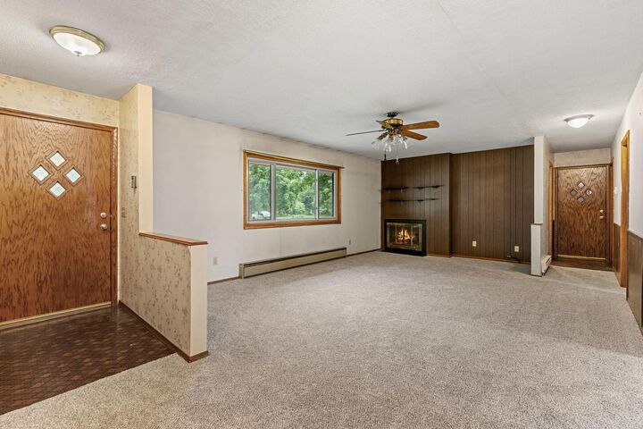 Property Photo: 9 6th Avenue NE MN 55369