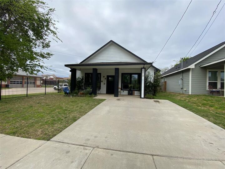 Property Photo: 2214 Gordon Street TX 75401