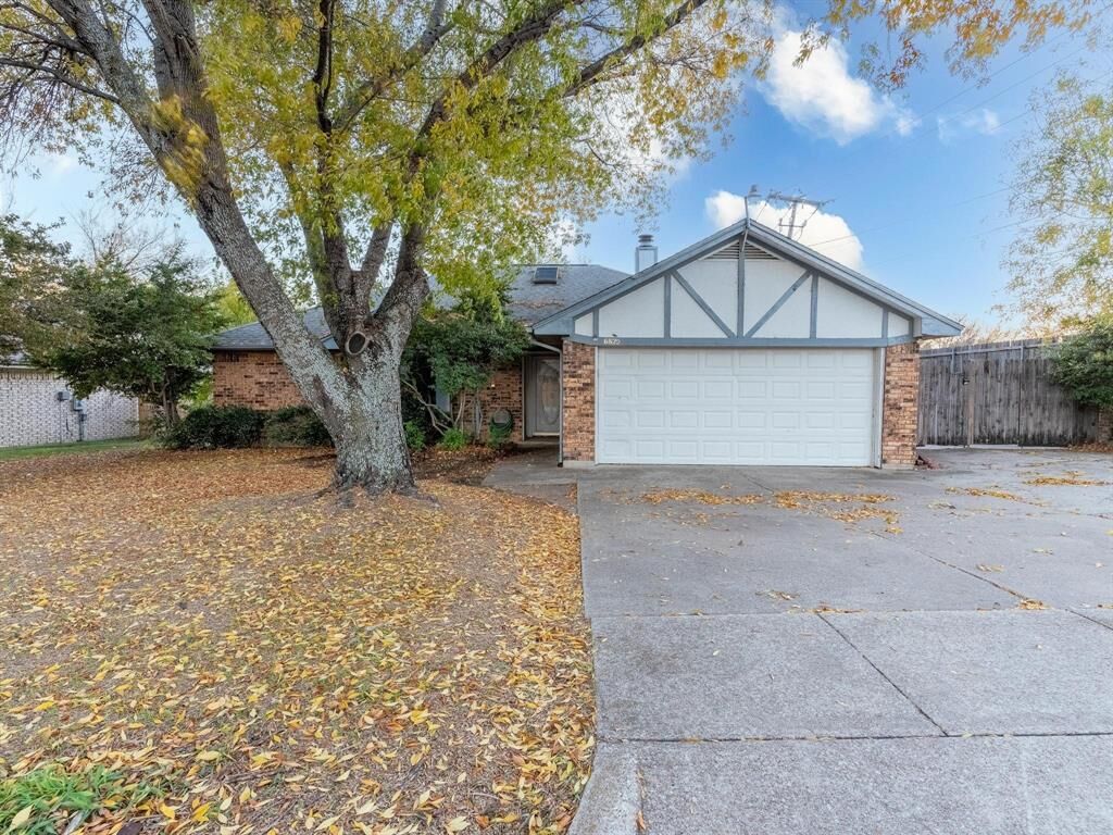 Property Photo:  6825 Longleaf Lane  TX 76137 