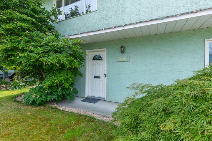 Property Photo: 1812 46 Avenue BC V1T 3P5