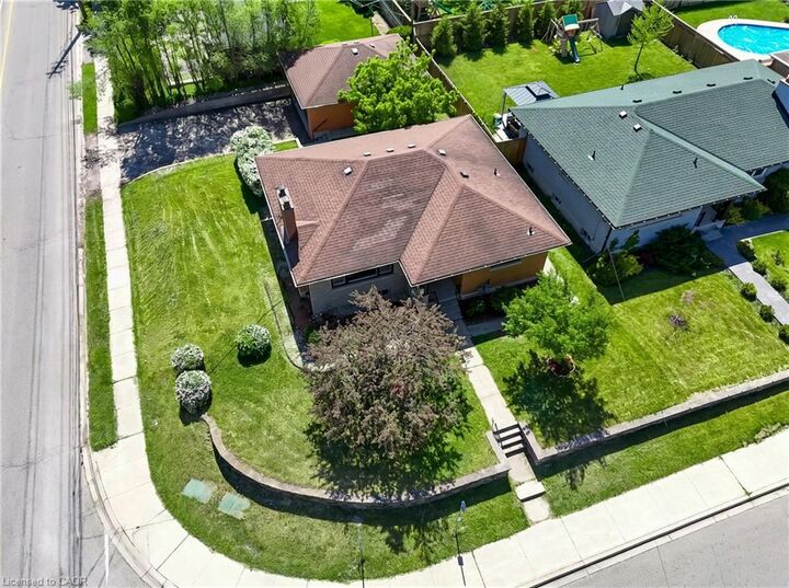 Property Photo:  2 Westmount Road  ON N1H 5H2 