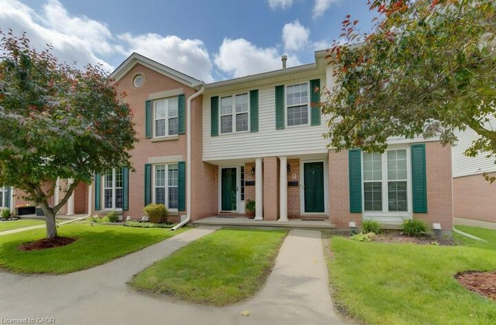 Property Photo:  465 Woolwich Street 8  ON N2K 3S4 