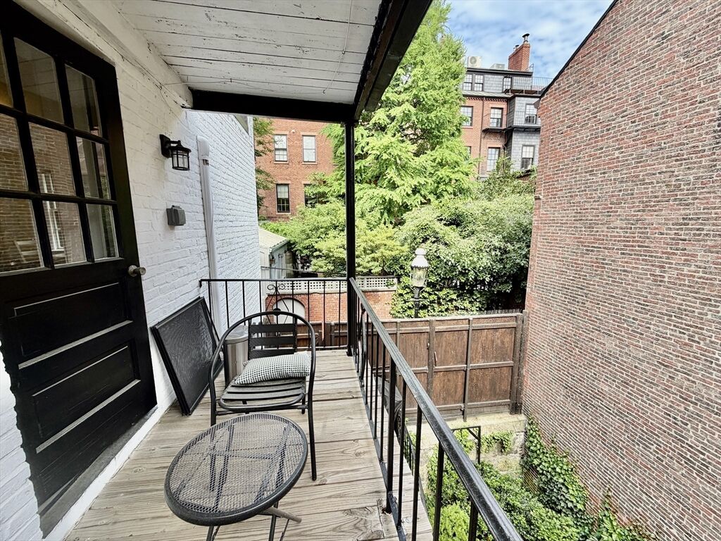 Property Photo:  42 Cedar Lane Way 42  MA 02114 