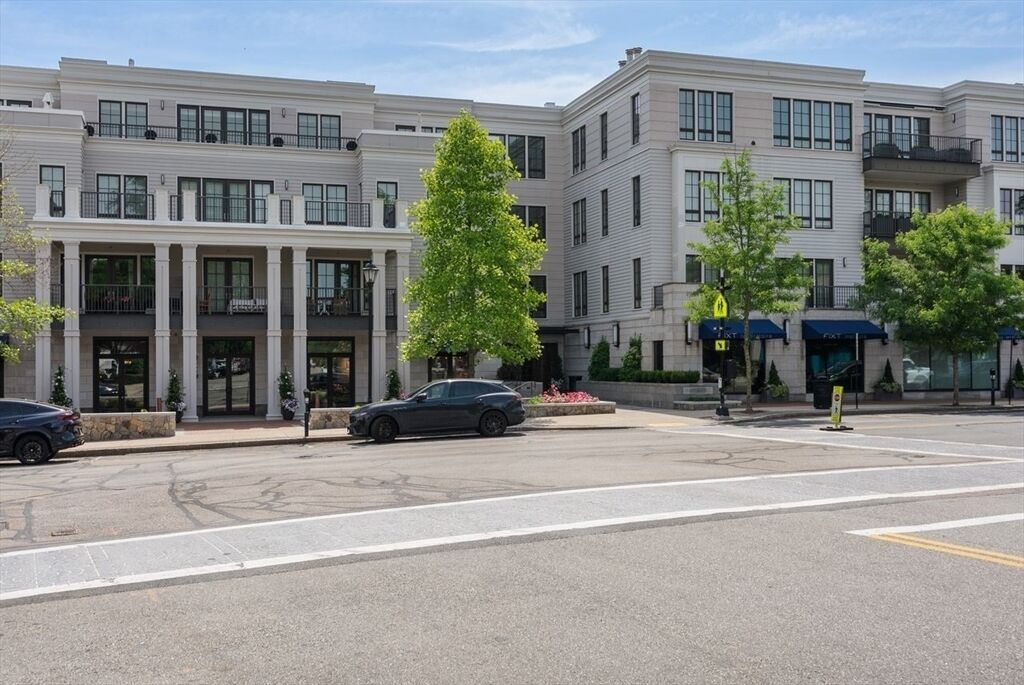 Property Photo:  580 Washington Street 304  MA 02482 