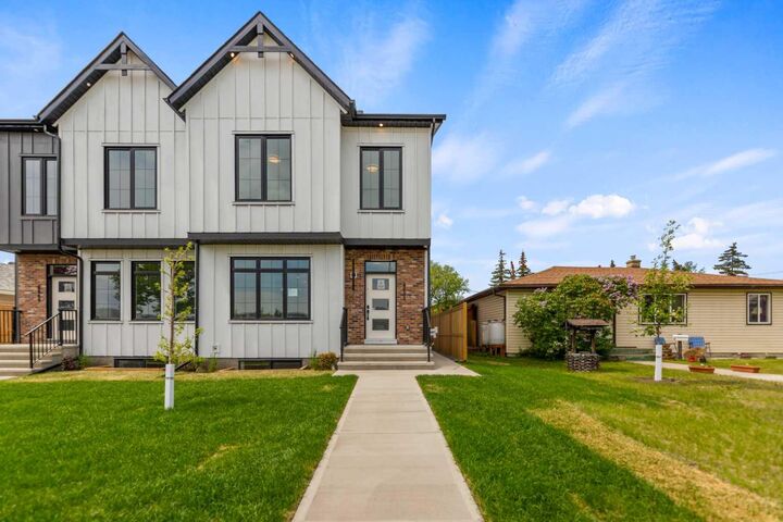 Property Photo:  4651 79 Street NW  AB T3B 2P1 