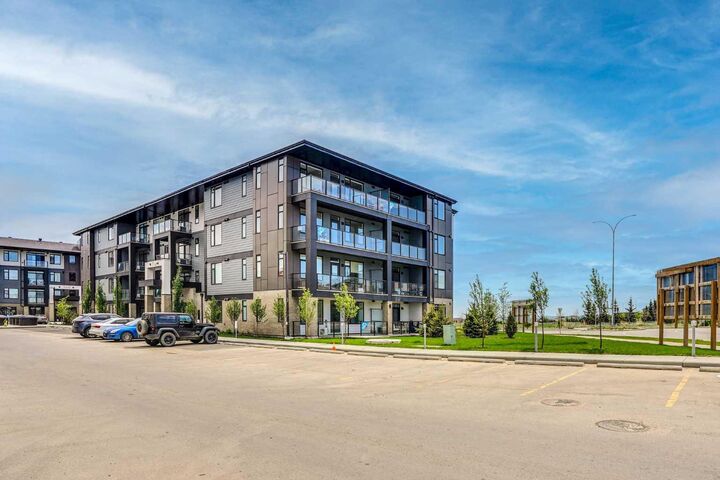 3700 Seton Avenue SE 3302 — photo 1