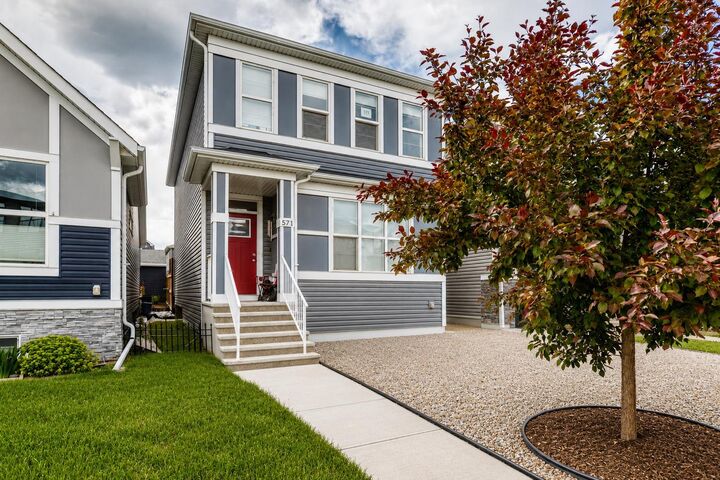 571 Seton Circle SE — photo 1