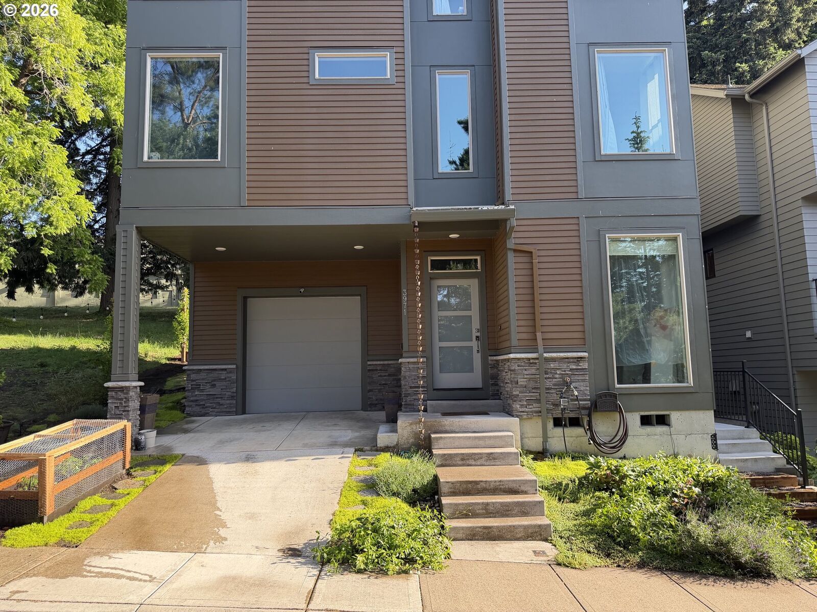Property Photo:  3971 Village Center Dr SE  OR 97302 