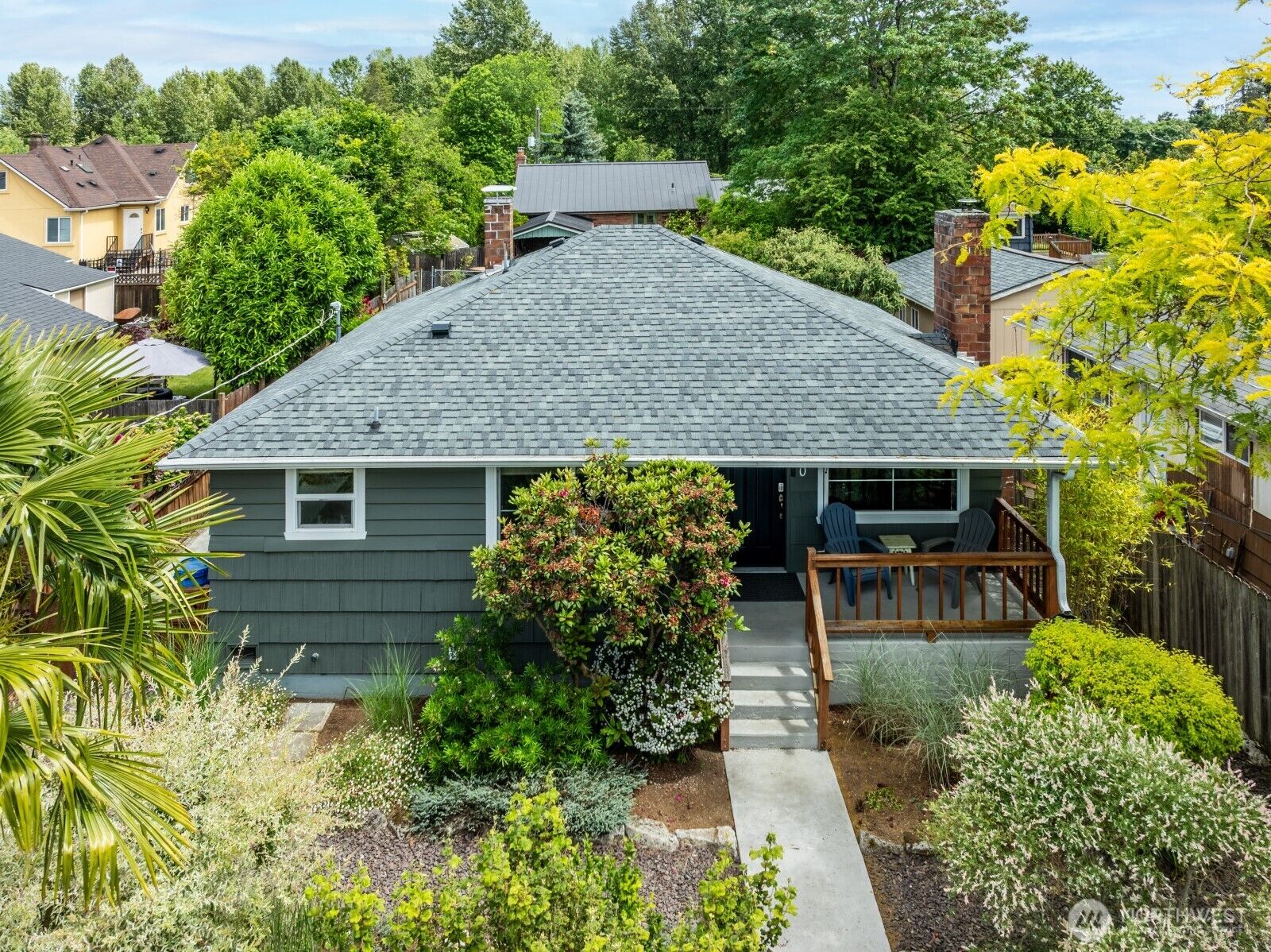 Property Photo: 8440 54th Avenue S WA 98118