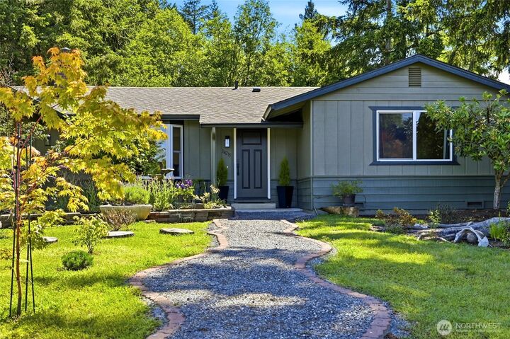 Property Photo: 14215 55th Avenue NE WA 98271