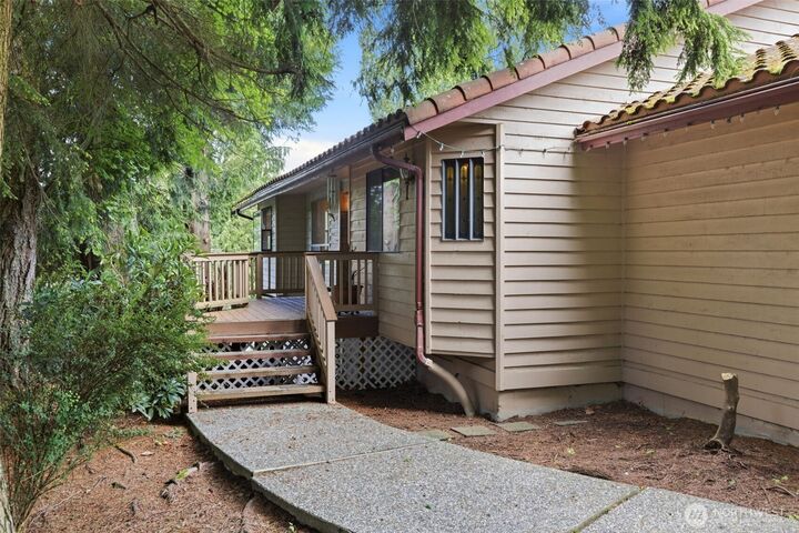 Property Photo: 21006 SE 268th Court WA 98042