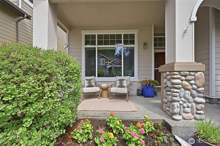 Property Photo:  115  170th Street SE  WA 98012 