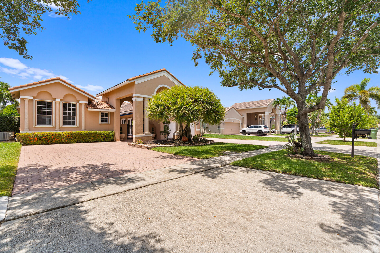Property Photo:  16429 NW 16th Street  FL 33028 