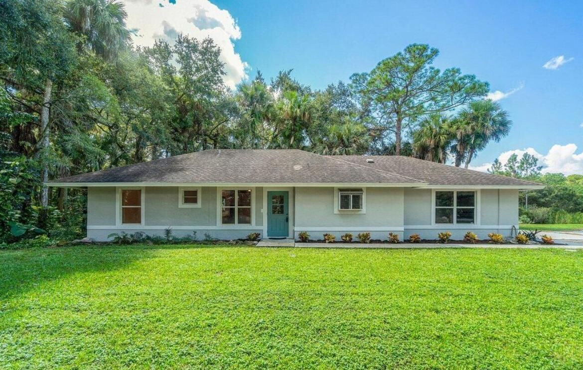 Property Photo:  15780 N 99th St Street N 15780  FL 33412 