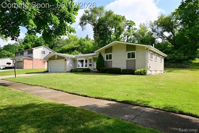 Property Photo: 24136 Twin Valley Court MI 48336