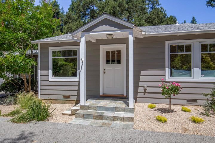 Property Photo:  3270 Woodside Road  CA 94062 