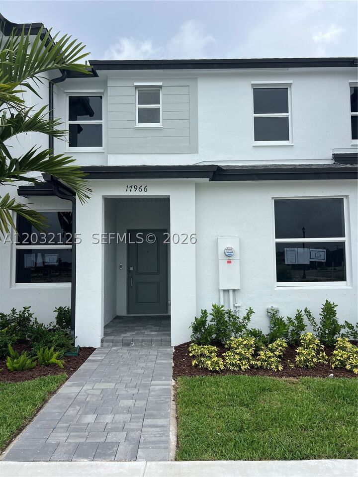 Property Photo: 17966 SW 357th Ter FL 33034