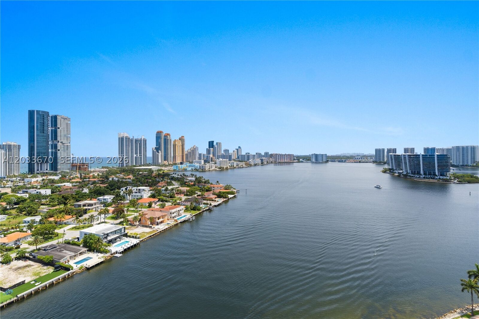 Property Photo:  19195 NE 36th Ct 2410  FL 33180 