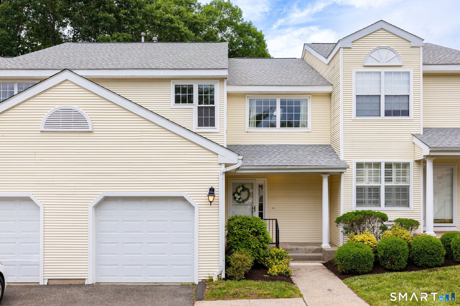Property Photo: 309 The Mews 309 CT 06067