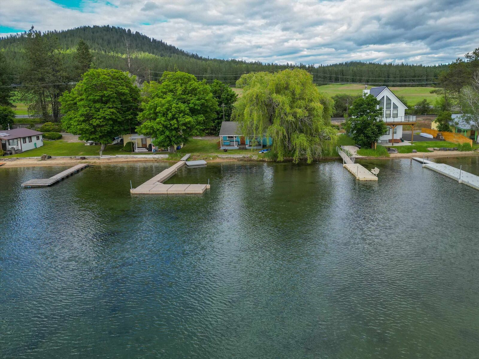 Property Photo: 40670 Robbins Rd WA 99148