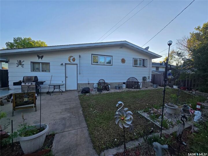 Photo de la propriété:  228 10th Street  SK S0K 2A0 