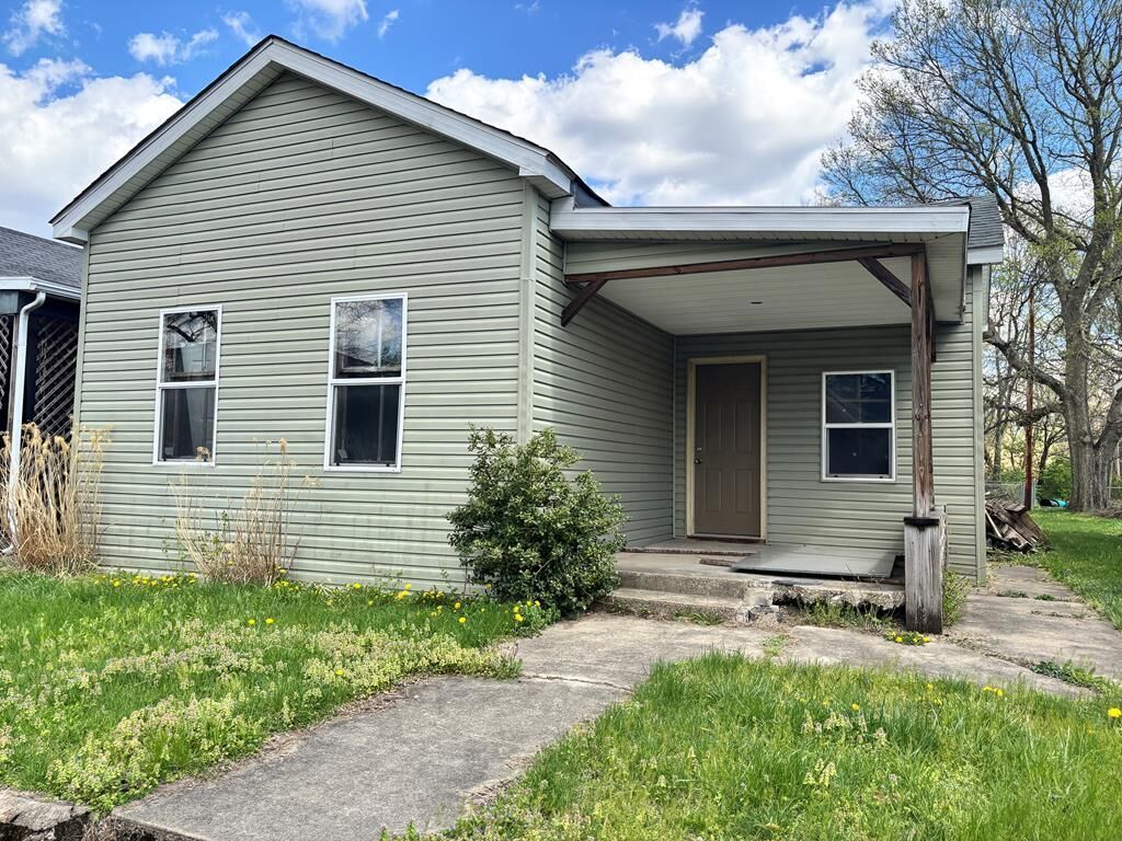 Property Photo:  95 Sugar Street  OH 45601 
