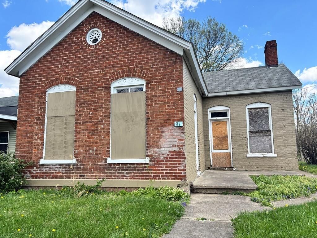 Property Photo:  91 Sugar Street  OH 45601 