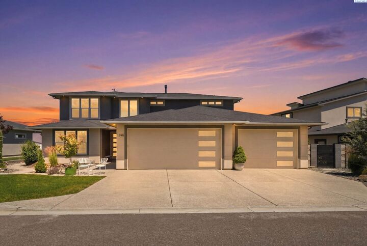 Property Photo:  1846 Somers Ln  WA 99352 