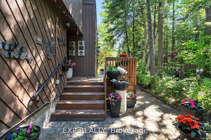 Property Photo: 180 Brophy's Lane ON L9Y 0K5