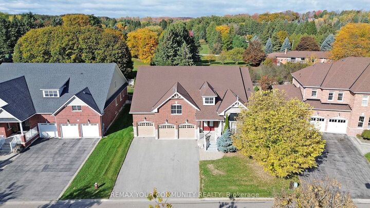 Property Photo: 34 McCandless Court ON L7C 3R6
