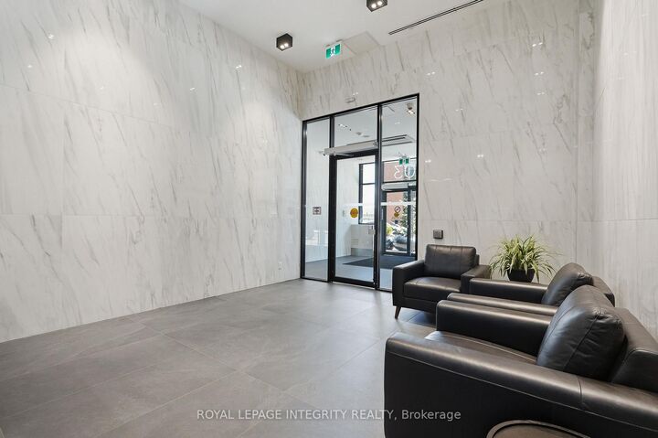 Property Photo: 203 Catherine Street 1203 ON K2P 1J5