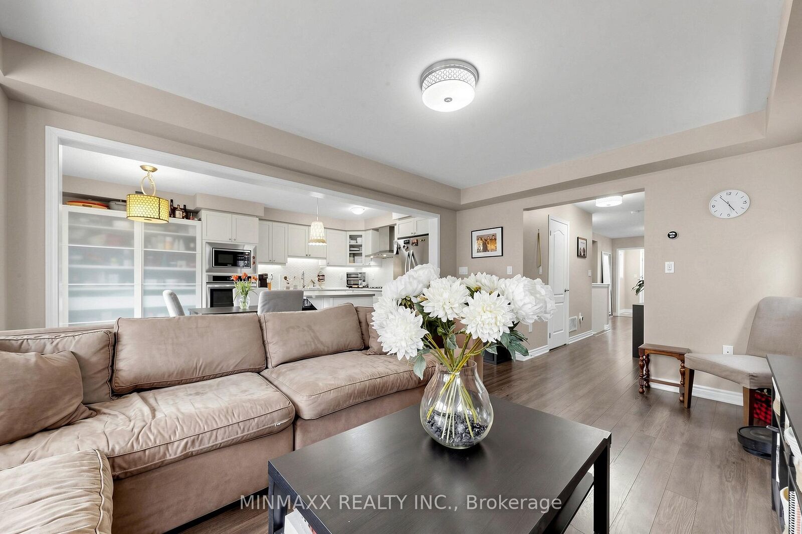 Property Photo: 30 Dredge Court ON L9T 8T1