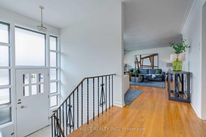 Property Photo: 29 Fulwell Crescent ON M3J 1Y4