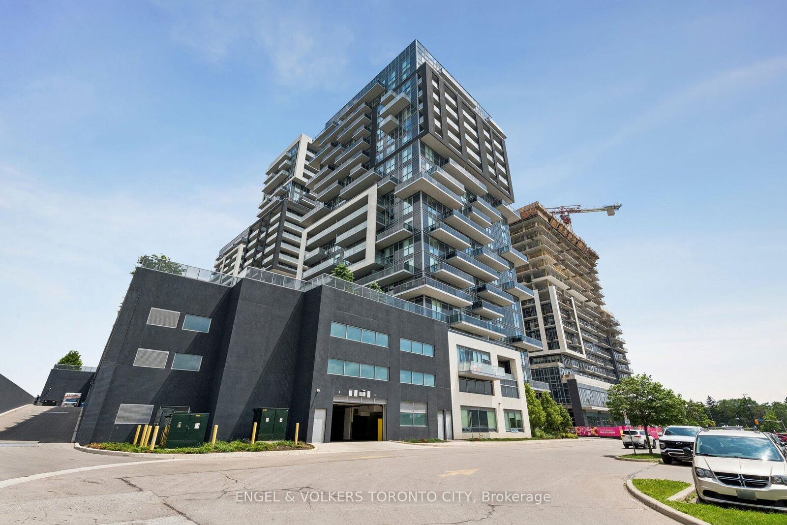 Property Photo: 2087 Fairview Street 1404 ON L7R 0E5