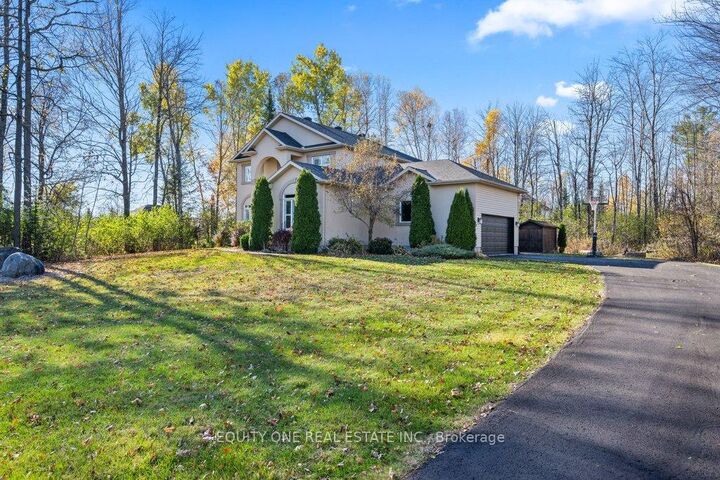 Property Photo: 133 Arbourbrook Boulevard ON K0A 1L0