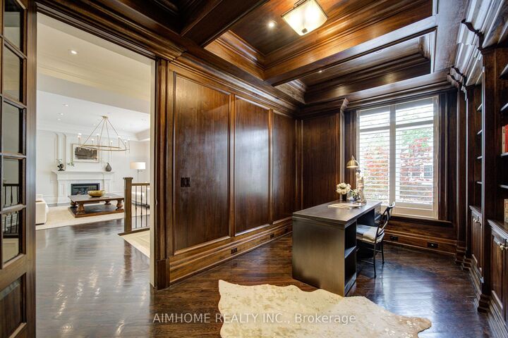 Property Photo: 356 Hillcrest Avenue ON M2N 3P8