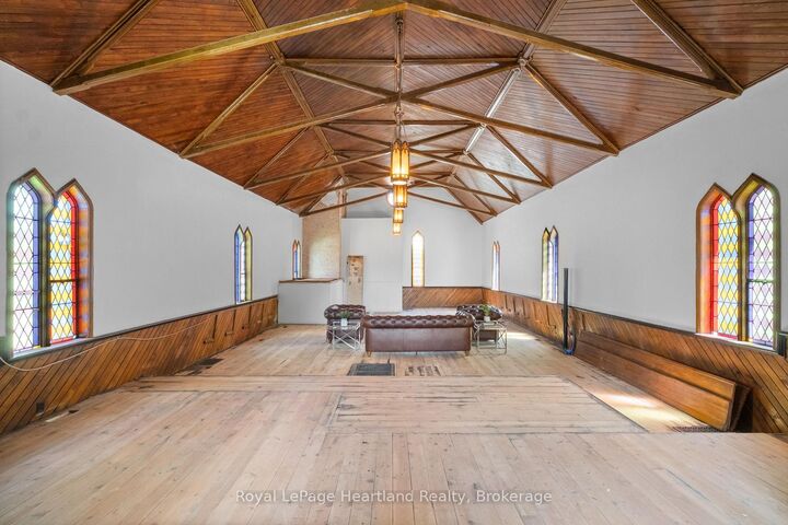 Property Photo: 10 Jessie Street ON N0G 2R0
