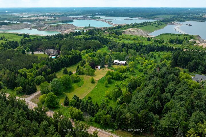 Property Photo: 3574 Escarpment Side Road ON L7K 1E7
