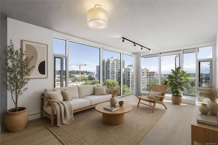 Property Photo:  989 Johnson St #713  BC V8V 0E3 