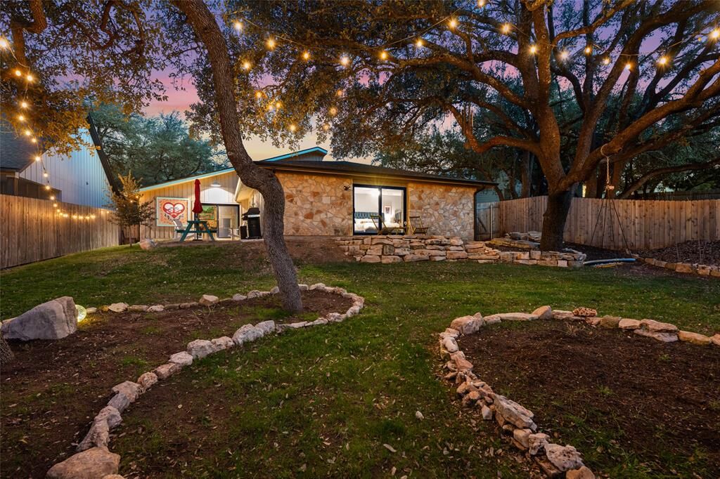 Property Photo: 2210 Red Fox Rd. Road TX 78734